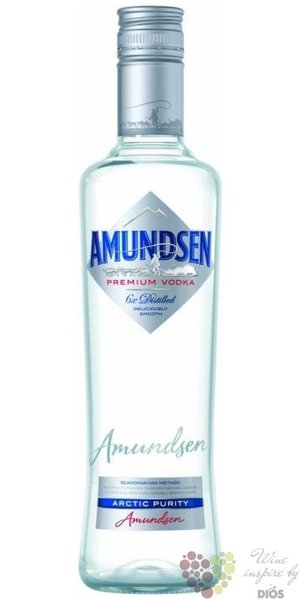 Amundsen  Original  Czech fresh vodka by Stock  37.5% vol.  0.50 l