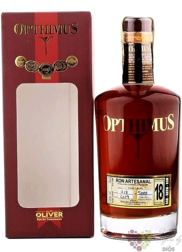 Opthimus 2022 „ Cum Laude ” aged 18 years Dominican rum 38% vol.  0.70 l