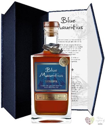 Blue Mauritius  Reserva  gift box Mauritian rum liqueur  40% vol.  0.70 l