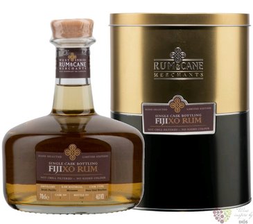 West Indies R&amp;C merchants Single cask  XO Fiji South Pacifific dist.  aged rum 46% vol. 0.70 l